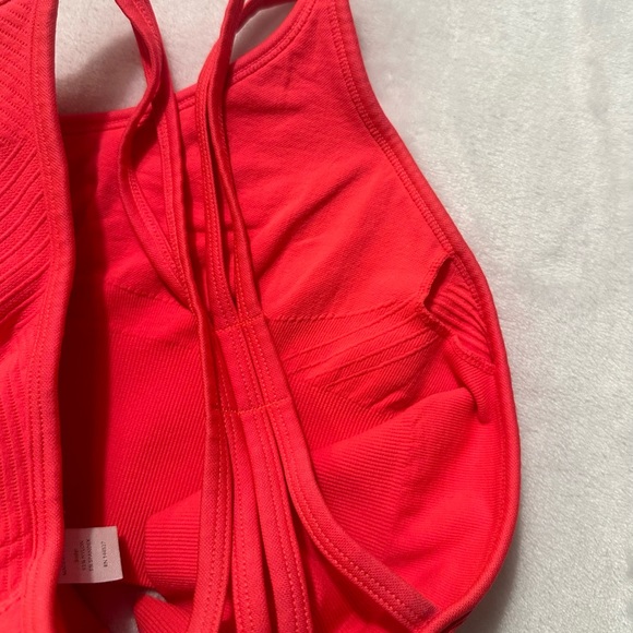 Yogalicious women’s medium sports bra. Orange. Excellent condition - Picture 5 of 6